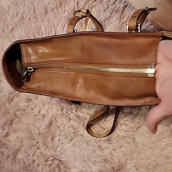 Coach D0882F12343 Light Brown Leather Shoulder Bag Handbag Purse - Picture 8 of 11